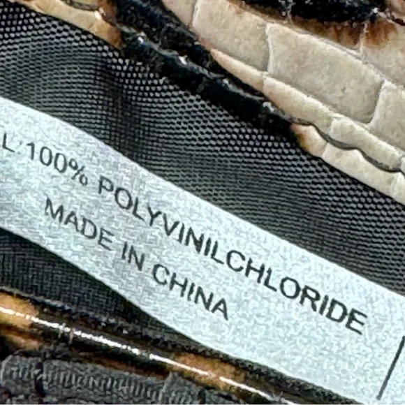 Women’s Animal Printed Faux Leather Wallet with Pockets - Picture 8 of 9